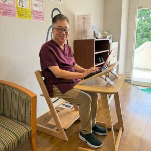 「歯並びを考える前に、椅子を見てください。」